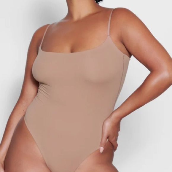 NWT Skims Fit Everybody Cami Bodysuit Sienna - Picture 1 of 12